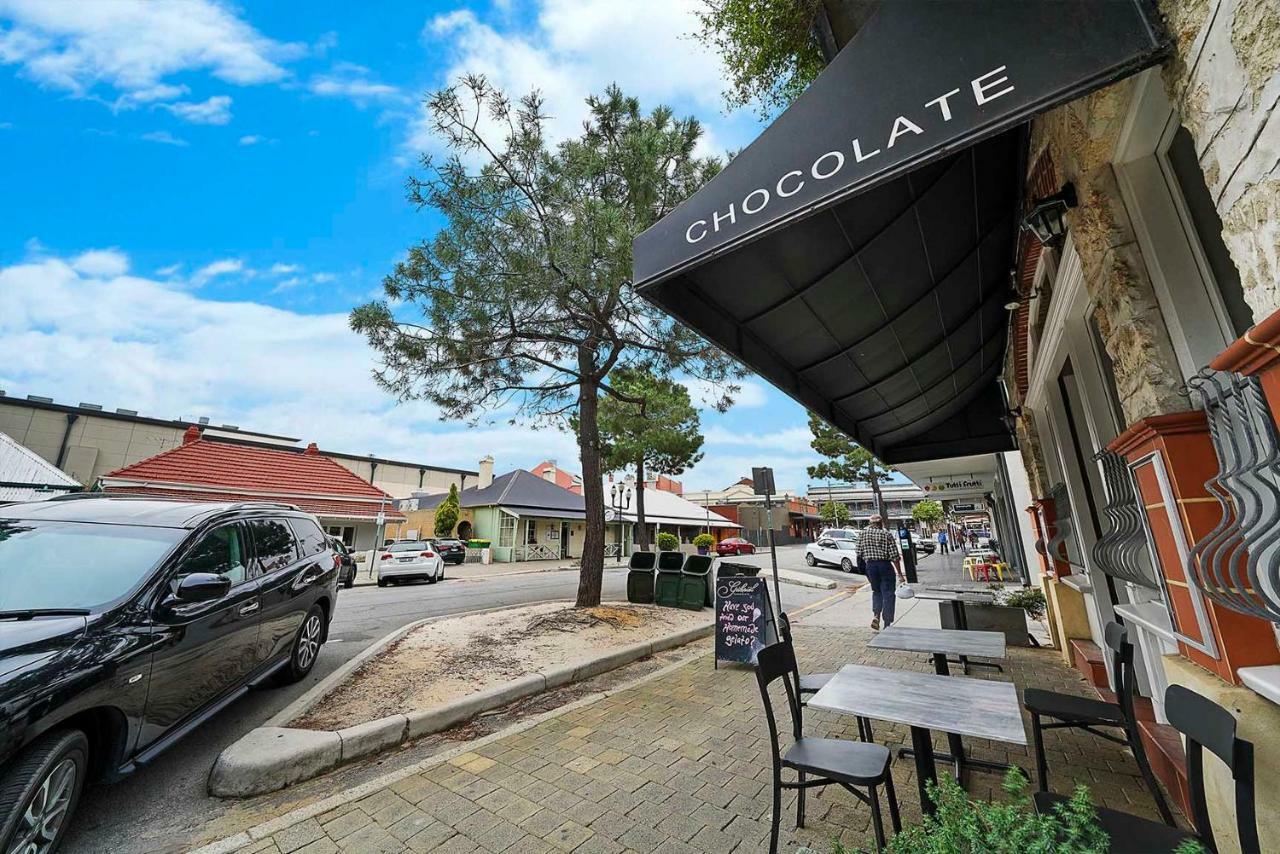 Fremantle Port Mill Bed & Breakfast - Unique Accommodation Exterior foto